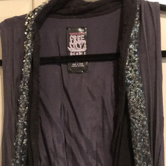 Gray sequence Free People vest. - Picture 2 of 4